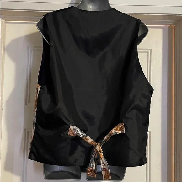 Handpainted Dog Print Vest - Picture 5 of 7